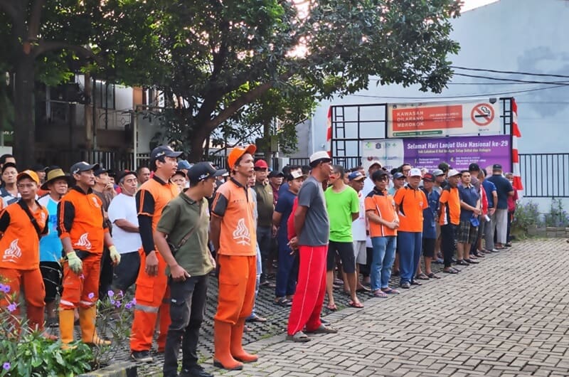 jadwal dan teknis kerja bakti membersihkan saluran air