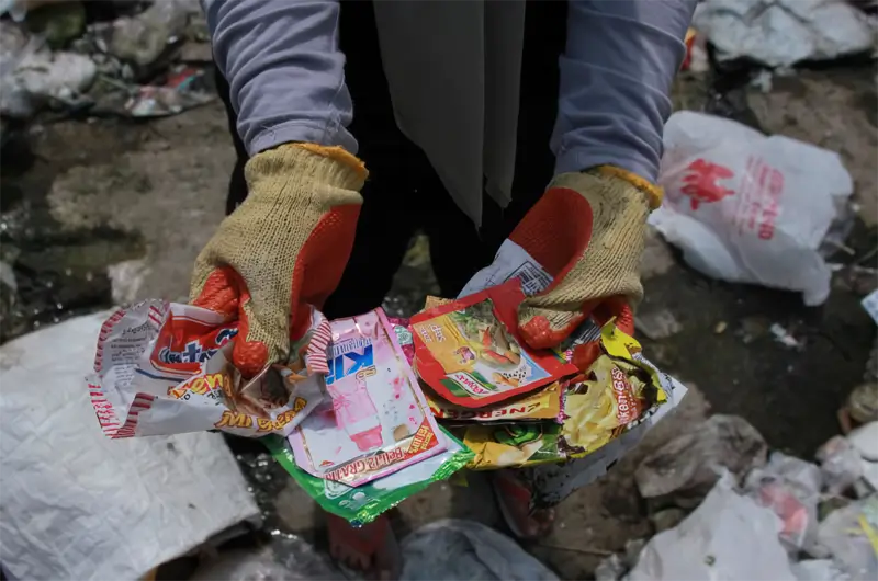 manfaat mengurangi sampah plastik di rumah